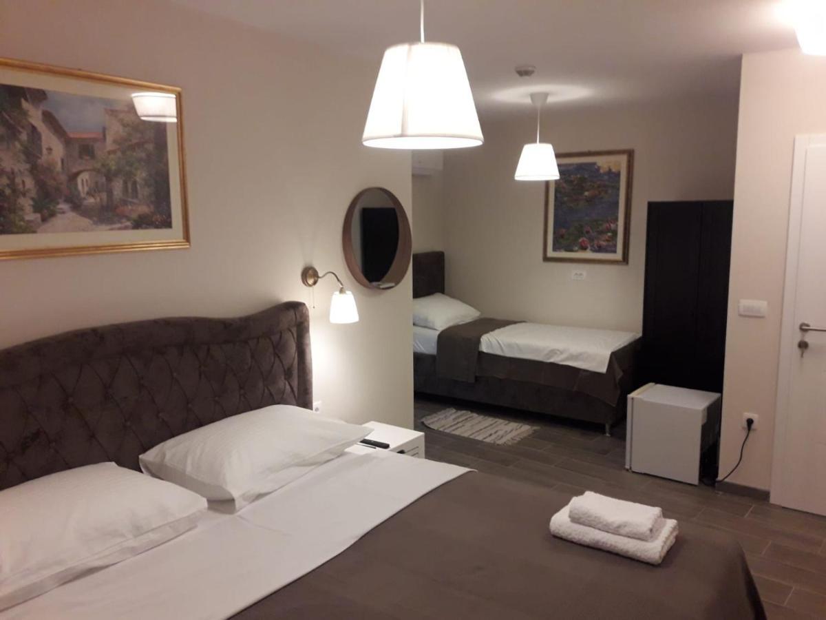 Portofino - Free Parking Hotel โมสตาร์ ภายนอก รูปภาพ