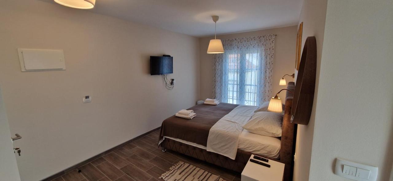 Portofino - Free Parking Hotel โมสตาร์ ภายนอก รูปภาพ